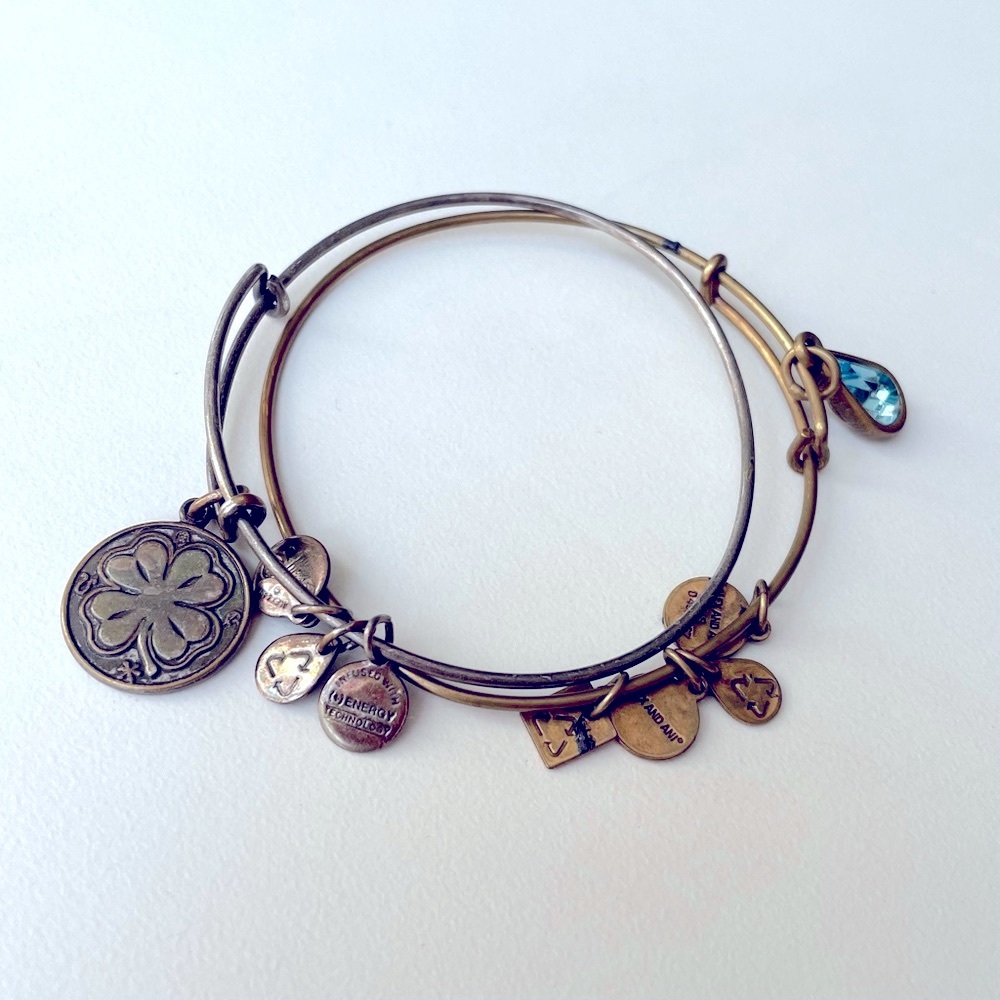 (Lot) Alex and Ani: Clover + Aquamarine